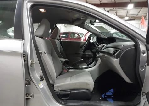 2013 Honda Accord Lx z USA, uszkodzony, nr VIN 1HGCR2F3XDA097760